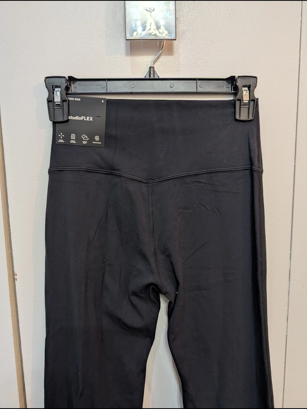 NWT Abercrombie & Fitch Your Personal Best YPB Ultra High-Rise Flared Pants - Picture 11 of 16